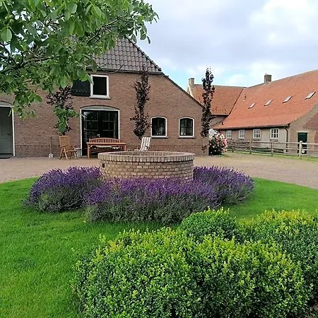 D'n Uilenhof 3* Haren (North Brabant)